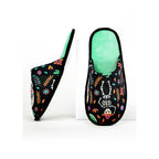 Papuci tip mocasin negri cu model colorat de Dia de los Muertos și interior verde mentă – încălțăminte confortabilă StoryBox.